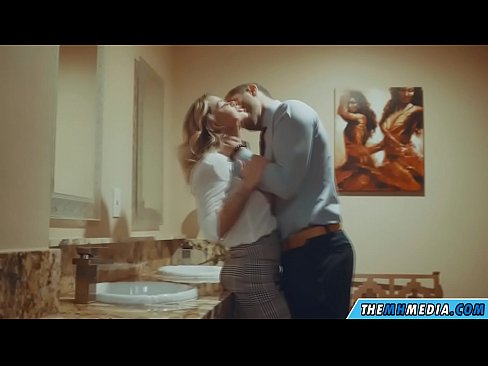❤️ כשבלונדינית חזה מפתה אותך בשירותים ציבוריים סרטון פורנו אצלנו iw.osagoassist.ru